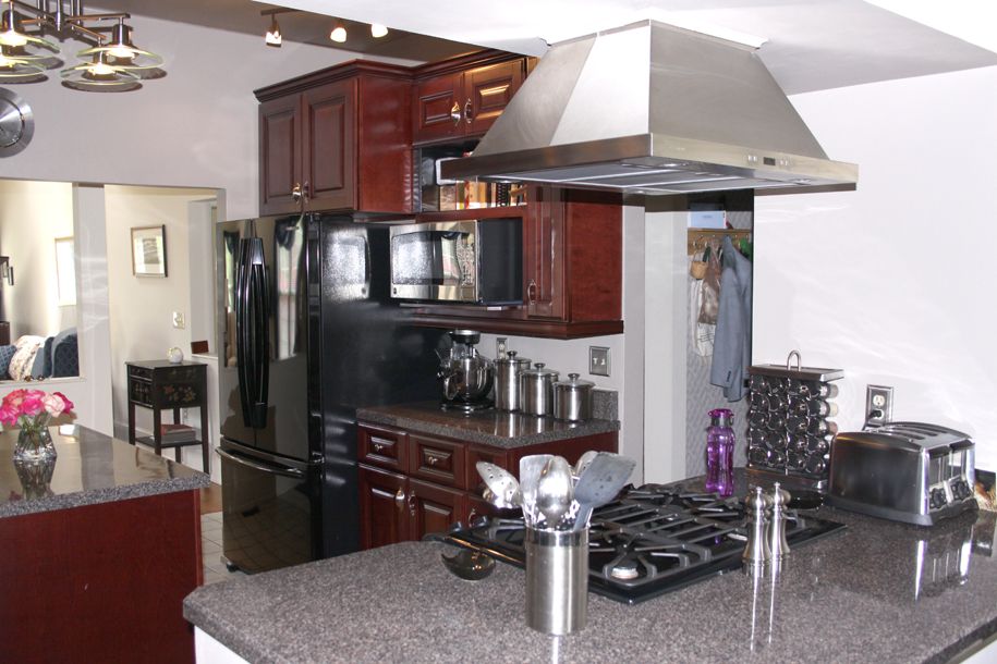 Copyright Kitchen Cabinet Discounts Tom & Judy AFTER RTA Kitchen Cabinet Discounts RTA Kitchen Makeovers 3 